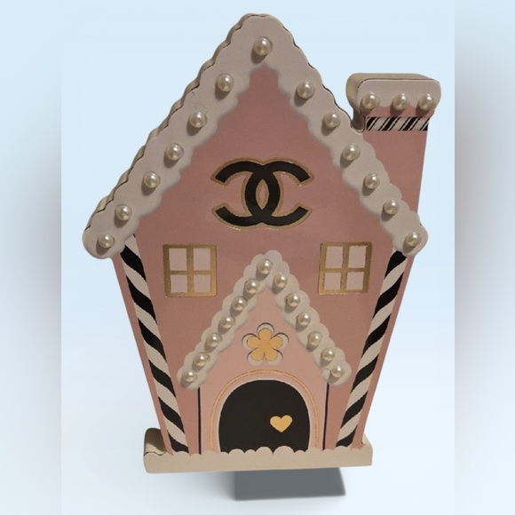 CHANEL Other - CHANEL Pink and Black Decorative House Art